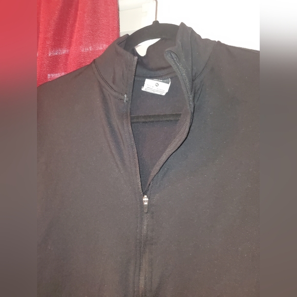 Nike pro dro black and white workout shirt - Picture 8 of 11